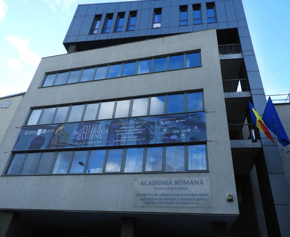 Ein modernes Bau des Baritiu Institutes.