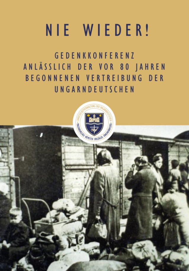 Ein Plakat mit dem Titel der Konferenz, dem Logo der Institution und einem Schwarzweißbild mit Menschen und Gepäck vor einem Zugwaggon.